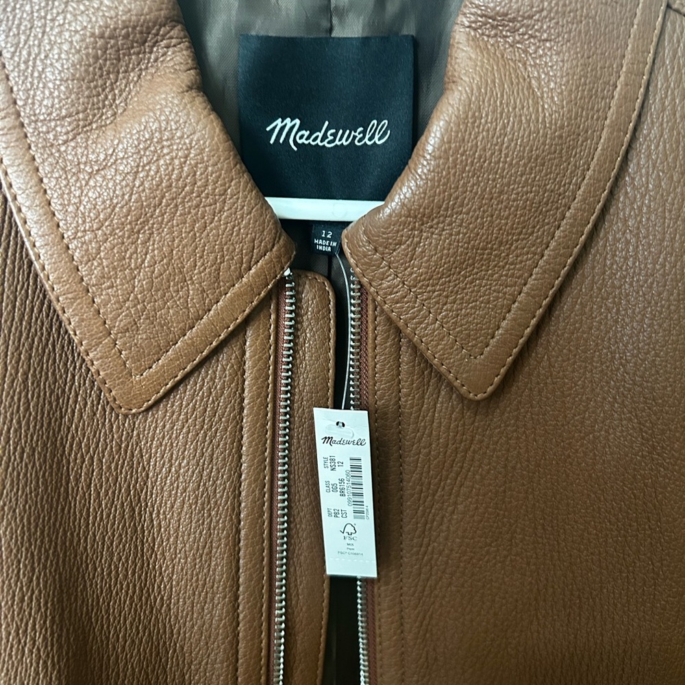 Madewell Shrunken Zip-Front Jacket in Leather, Cinnamon Stick - Picture 4 of 5